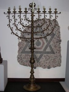 Channukia im Jüdischen Museum Wien
