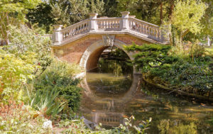 Brücke im Parc Monceau