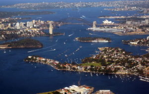 Luftbild von Port Jackson mit der Sydney Harbour Bridge