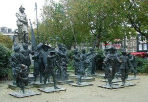 Skulptur der Nachtwache auf dem Rembrandtplein