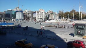 Der Taksim-Platz bei Tag