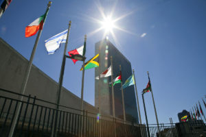 Flaggen vor dem UNO-Hauptquartier