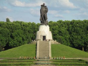 Kriegerdenkmal im Sowjetischen Ehrenmal im Treptower Park