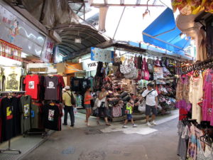 Läden auf dem Stanley Market