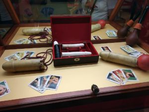 Dildos im Museum für Sexmaschinen