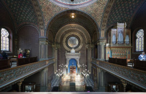 Der Innenraum der Spanischen Synagoge
