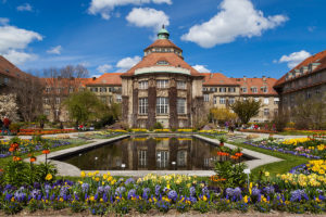 Das Hauptgebäude des Botanischen Gartens München-Nymphenburg