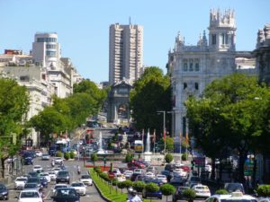 Die Krezung der Calle de Alcalá und der Plaza de Cibeles