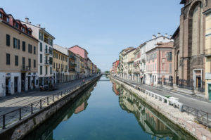 Häuser entlang des Naviglio Grande