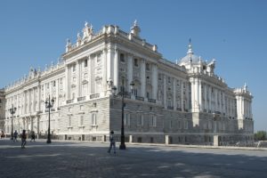 Seitenansicht des Palacio Real