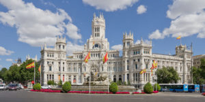 Der Palacio de Cibeles an der Plaza de Cibeles